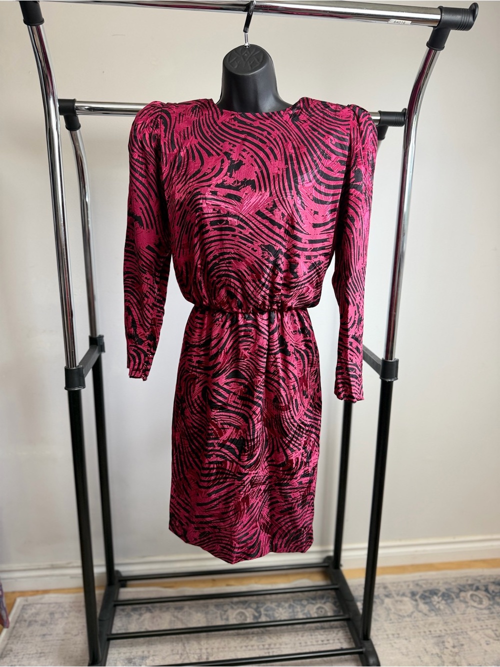 Santini 100% Silk Vintage Shoulder Pad Dress Pink Black Abstract Print Size 6